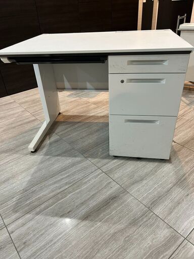 オフィスデスク×7オフィスチェア×7セット
