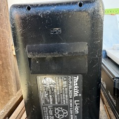 マキタ　バッテリーと充電器