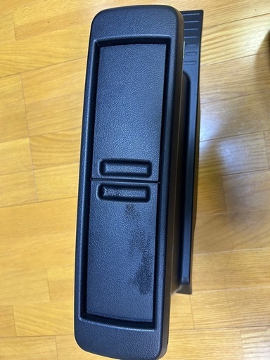 値下げしました！ルーミー　純正　 コンソールボックス