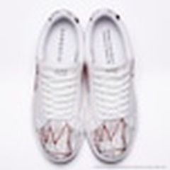 にゅSG『Basquiat』スニーカー　売ります 