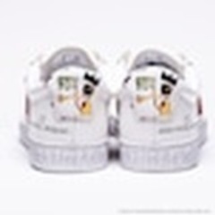 にゅSG『Basquiat』スニーカー　売ります 