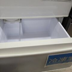 J7349　★1ヶ月保証付★　AQUA　アクア　３ドア冷蔵庫　AQR-271F-1　ホワイト　2017年製 クリーニング済み　【リユースのサカイ柏店】参考価格51,430円