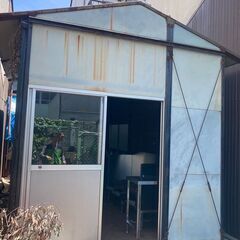 ☆中古￥30,000！【大阪引取限定】プレハブ　コンテナ　倉庫　物置　ハウス　幅280㎝ｘ奥行560㎝ｘ高さ330㎝　【BG201】