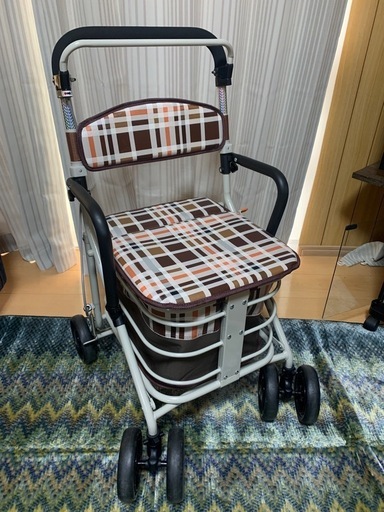 折りたたみシルバーカート