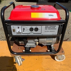 美品　ガソリン発電機100V