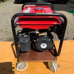 美品　ガソリン発電機100V