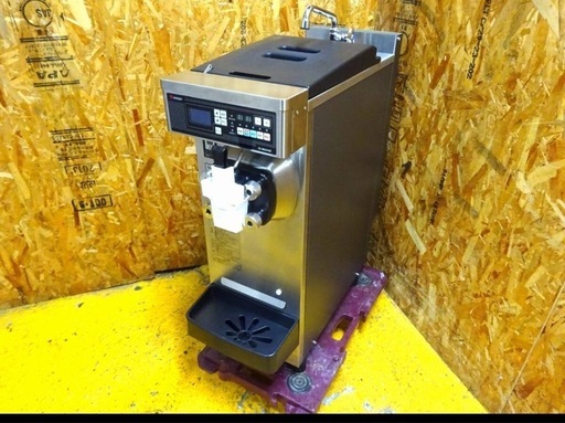 (1327)日世 ニッセイ ソフトクリームフリーザー 自動殺菌ソフトサーバー CI-9624AE 2021年製 三相200V 業務用 中古 お引き取りも歓迎 大阪