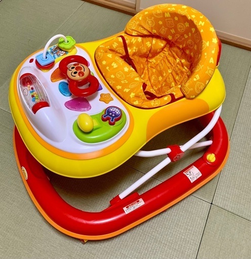 それいけ!アンパンマン おしゃべりウォーカー　箱付き　歩行器 テーブル