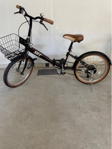自転車 折りたたみ　20インチ　黒色
