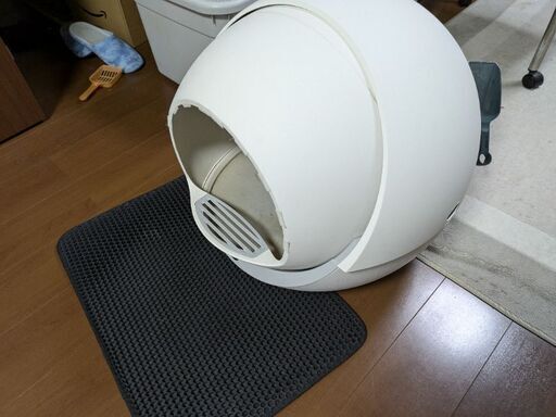 PETREE PLUS 全自動猫トイレ(中古) 別売り付属品付き、ファーミネーターおまけ