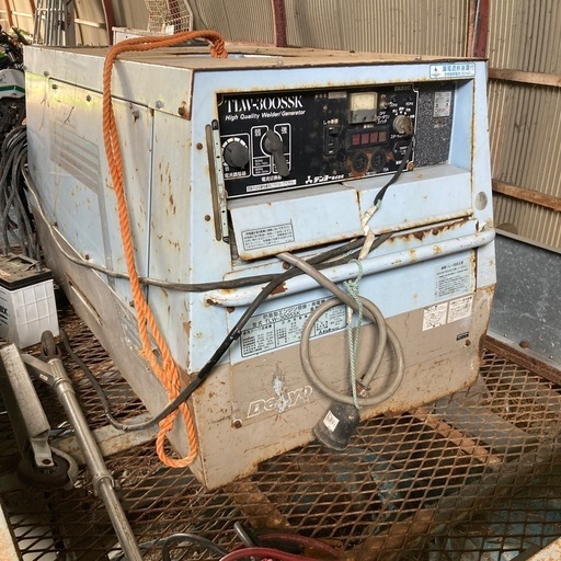 デンヨー　ウェルダー　溶接機　発電機ＴＬＷ-300ssk アワー4354h 溶接スローダウンOK ディーゼルエンジン\n
