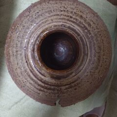 潰れた壺・花の器