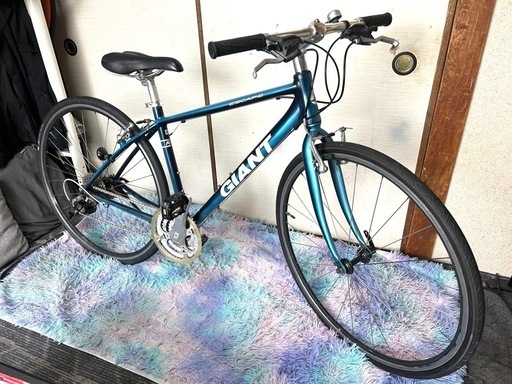 GIANTクロスバイクescapeR3.SHIMANO24段変速、サイズXS