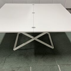BoConcept ボーコンセプト Rubi ルビ アジャスタブルテーブル 昇降式 伸長式 ホワイト 北欧 幅120cm×奥行70cm、140cm×高さ38cm～74cm 