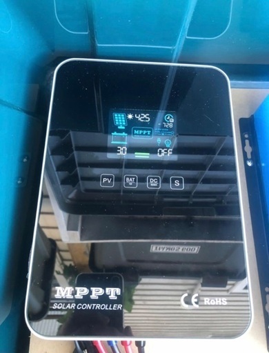 MPPTソーラーチャージャーコントローラー40a
