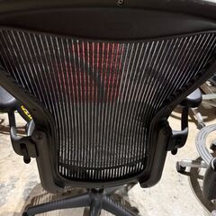 ハーマンミラー アーロンチェア Bサイズ黒第三 Herman Miller Aeron
