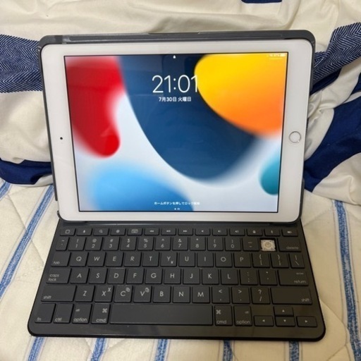 20,000円の大値下げ！！ipad(第6世代)  logicoolのキーボード付き！！