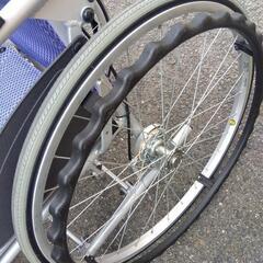 【和泉市】車椅子 カワムラサイクル ふわりすシリーズ KFP22-40SB 軽量 多機能 介護用品