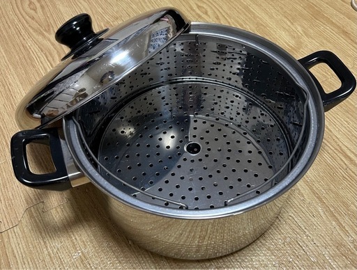 【美品】両手鍋　蒸し器付き　大鍋　調理　キッチン　鍋　大容量 調理器具 ステンレス　万能鍋