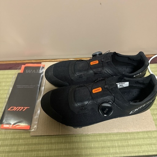DMT KM4 黒色 サイズ42