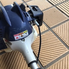 マルヤマ　草刈り機　エコエンジン軽量タイプ　整備済み　肩ベルト付き