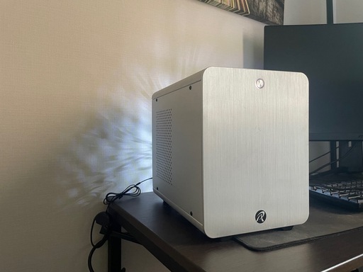 自作ゲーミングPC 小型