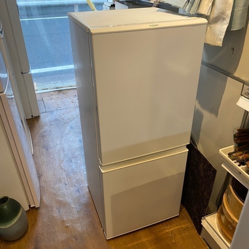 2019年製　アクア　126L 冷蔵庫　AQR-E13H