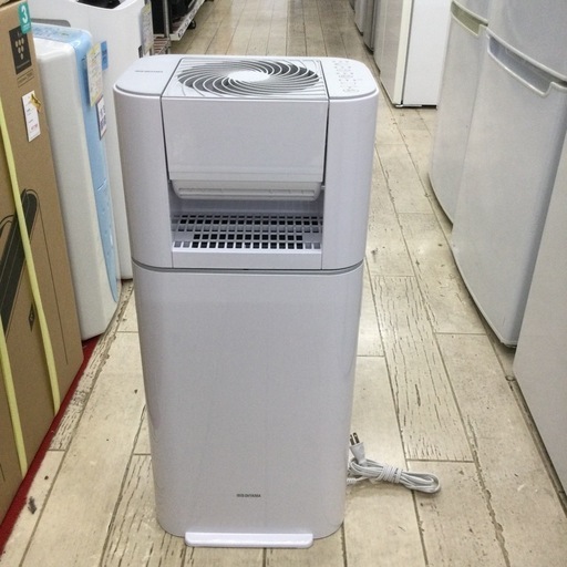 【✨広範囲に強力な乾燥風❗️静音設計❗️タイマー付き❗️タンク容量2.5L❗️6〜13畳まで❗️✨】参考価格¥21,160円　IRISOHYAMA／アイリスオーヤマ　サーキュレーター衣類乾燥除湿機　2021年製