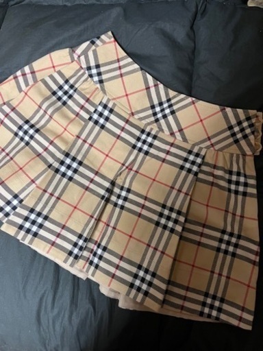 BURBERRYプリーツスカート