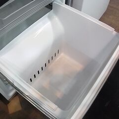 セール中につき、通常特価32,978円より10％引きの29,680円!　TOSHIBA　東芝　ノンフロン冷凍冷蔵庫　153L　GR-T15BS　2ドア冷蔵庫　黒　ブラック　2022年製