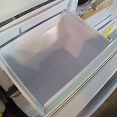 SHARP　シャープ　2ドア冷蔵庫　SJ-17E7-KW　167L　ノンフロン冷凍冷蔵庫　2019年製　白　ホワイト