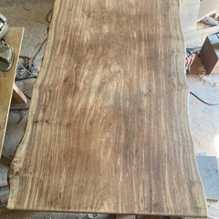 【希少】花梨／カリン／一枚板／耳つき／スポルテッド