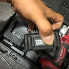 バッテリー式　18V インパクトレンチ
