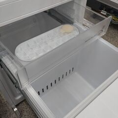 「ジモティー見た」で5％OFF！【2ドア冷凍冷蔵庫】2ドア冷凍冷蔵庫 アイリスオーヤマ　AF156-WE 156L 2019年製:ホワイト