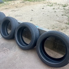 【最終値下げ‼️】トーヨー TOYOタイヤ4本セット225/50R/18 傷あり、ハイエースから外したもの