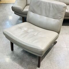 軽トラック貸し出し無料！】karimoku 1人掛けソファーです！