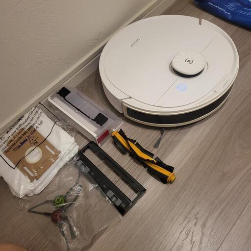 自動ゴミ捨て機能付きロボット掃除機