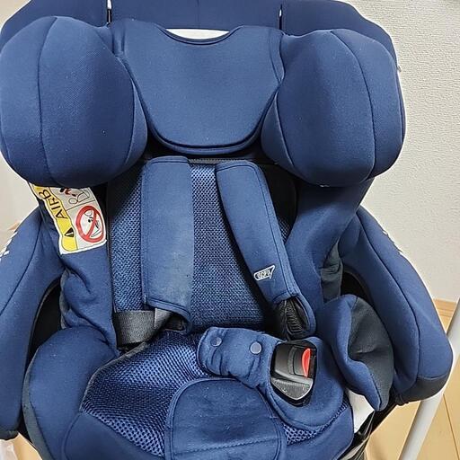 (受け渡し者決まりました)最終値下げ　チャイルドシート  360℃回転式