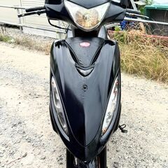 優れたエンジン。Kymco V-Link 125SR。非常に高速...