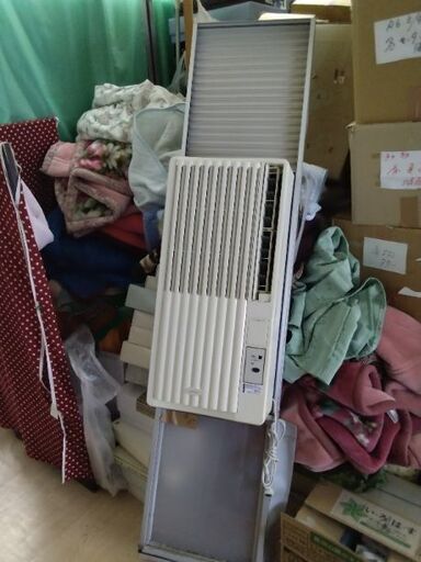 大型窓対応　2015年小泉　大容量　窓用エアコン　コロナ　エアコン　ウインドエアコン