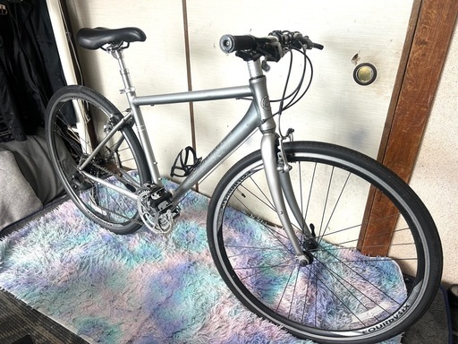 GIANT. R3クロスバイクSHIMANO24段変速