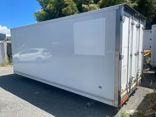 福岡発　3t冷蔵冷凍コンテナ　鍵付き　横扉無し　その他多数コンテナ有、値下げ交渉有、株式会社南商会