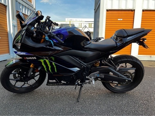 YZF r25 520台限定カラー