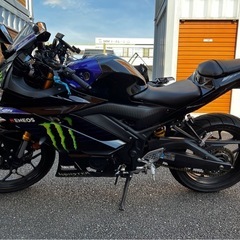 YZF r25 520台限定カラー