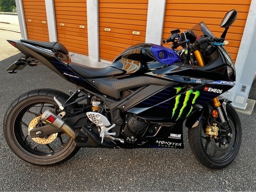 YZF r25 520台限定カラー