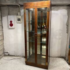 ◆🔶エリア限定 自社配送可能！🔶◆USA 最高級 ヘンレドン HENREDON 照明付き ガラスキャビネット 飾り棚 キュリオケース カリモク ドレクセル ドマーニIDC