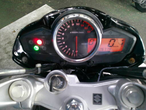 SUZUKI GSR250 赤 エンジン始動確認 自賠責保険で乗れます 半額配送 SUZUKI GSR250 赤 エンジン始動確認 自賠責保険で乗れます 半額配送