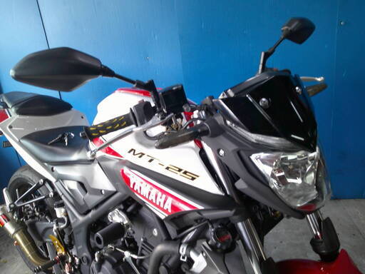 YAMAHA MT-25 白/赤 自賠責保険で乗れます 半額配送キャンペーン 期間