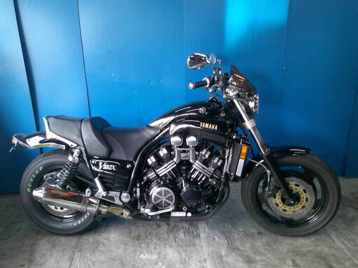 YAMAHA V-MAX 黒 逆輸入車 車検残R3/10月 名変で乗れ
