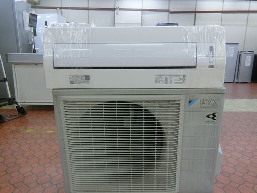 ID 202238　エアコン5.6K　ダイキン　２０１９年　18～20畳　冷暖　単相200V　ATF56WPE7-W